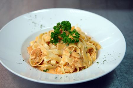 006_fettuccine_al_salmone_001.jpg